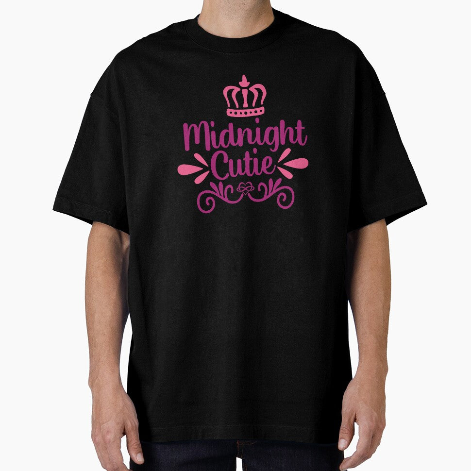 Midnight Cutie by NettiesWallArt